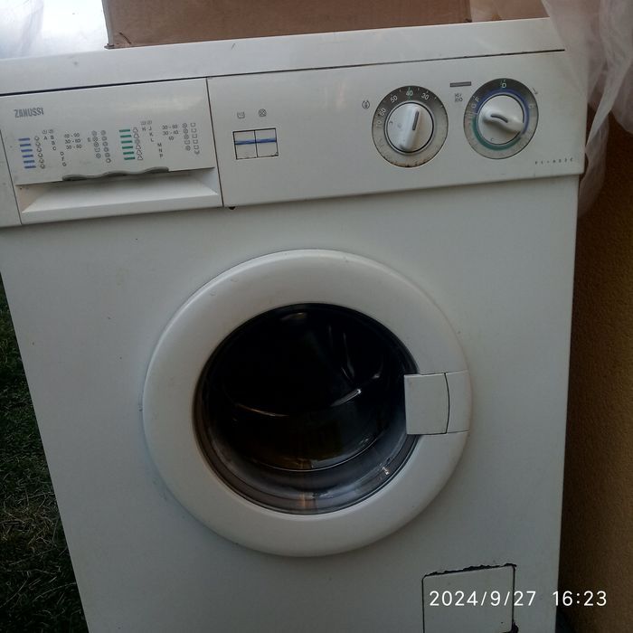 Продаю дві пральні машини