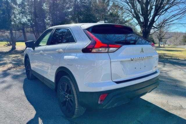2023 Mitsubishi Eclipse Cross LE