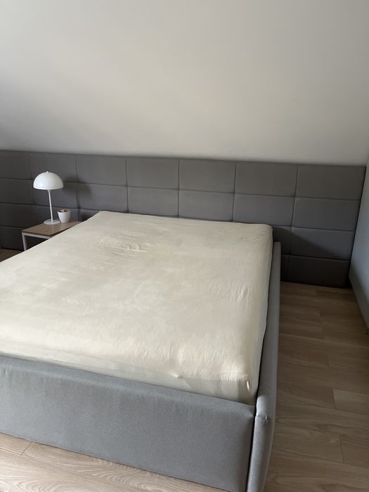 Łóżko sypialniane