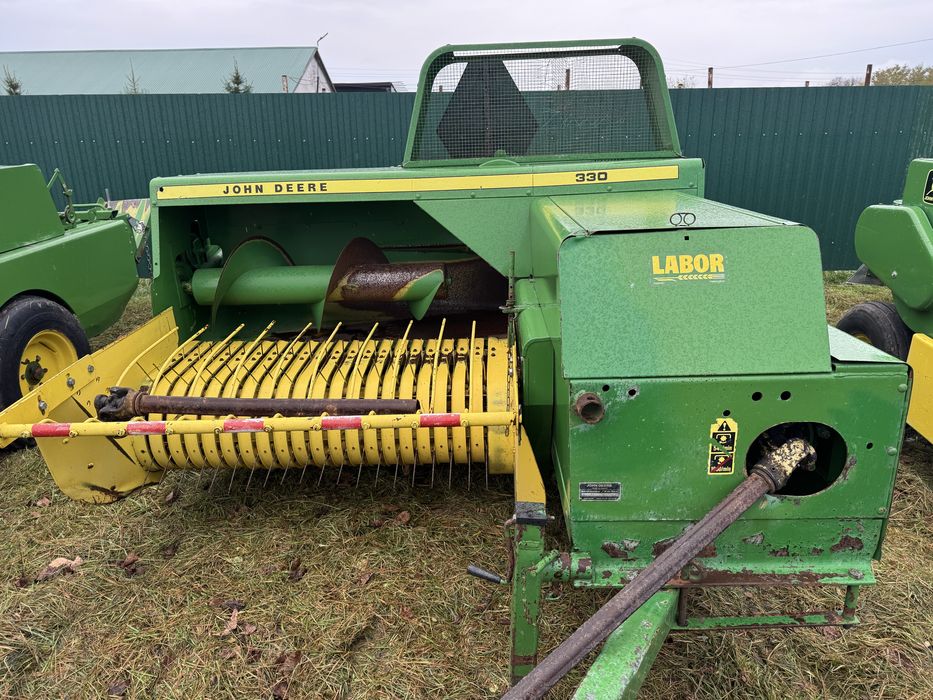 Тюковий Прес Підбирач Пресс подборщик JOHN DEERE 330 (339-336-332)