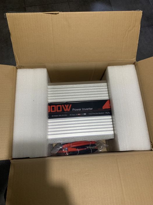 Инвертор . 6 кВт.Чистый Синус.. 6000W c 12V на 220