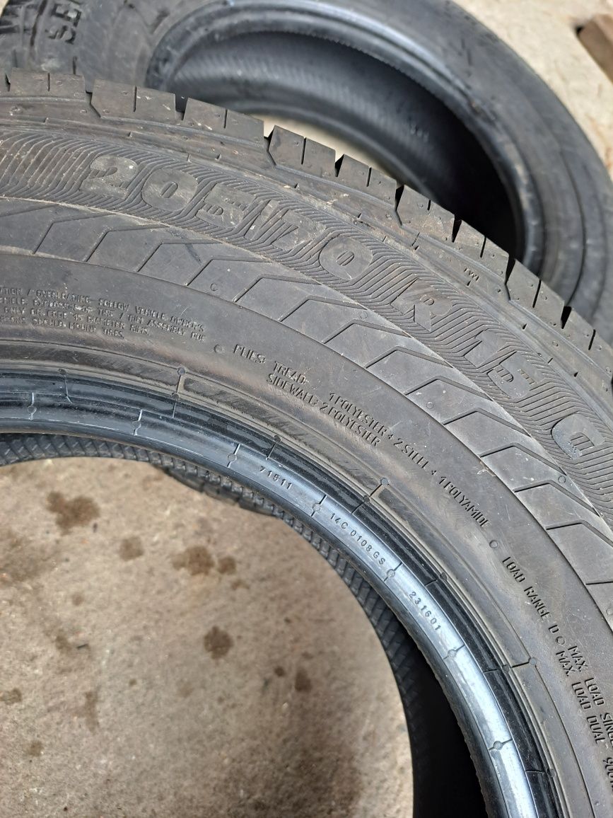 Opony 205/70R15C Semperit letnie