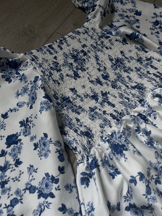 Продається жіноча сукня