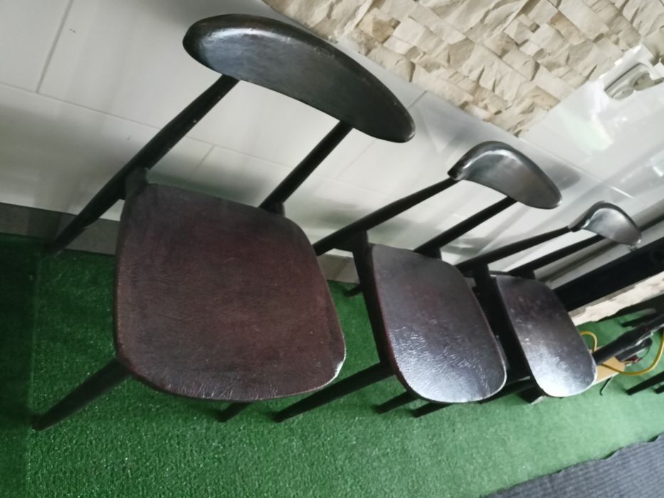 Krzesła hałas model 200-190 PRL