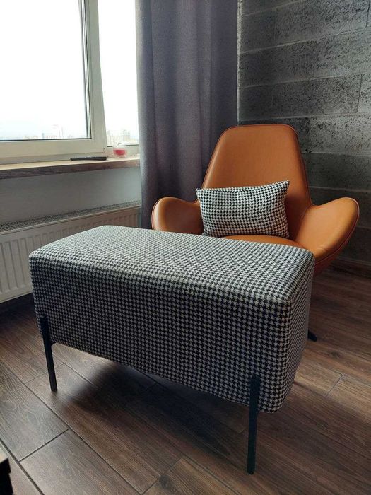 Пуф (банкетка) новий стильний