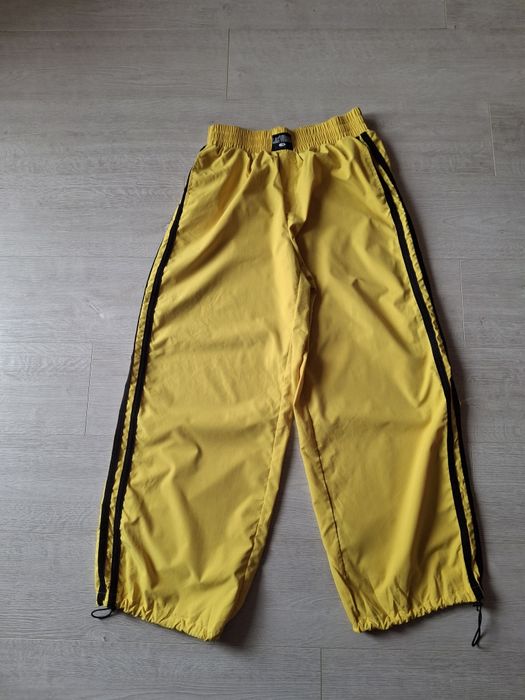 Żółte dresy Shein