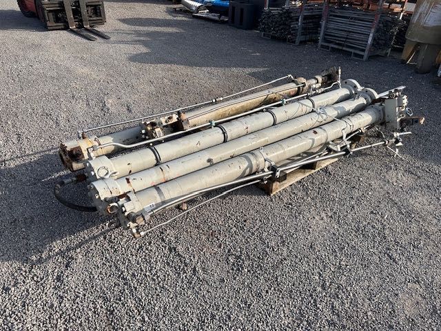 siłownik hydrauliczny do śluzy wodnej L -3250 MAX
