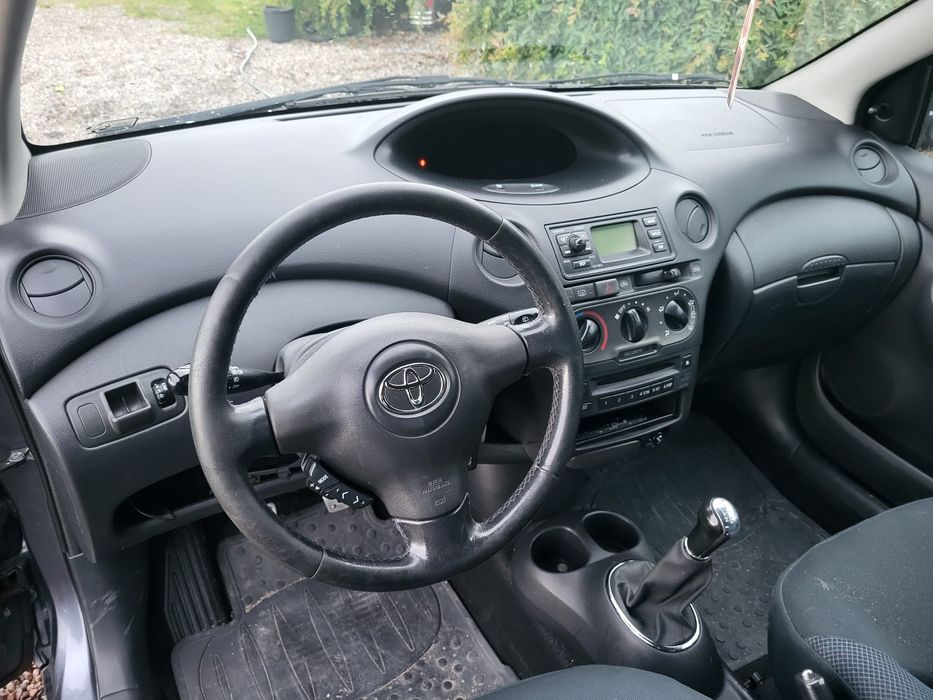 Toyota Yaris 1.3 benzyna 86 km 2004r rok
