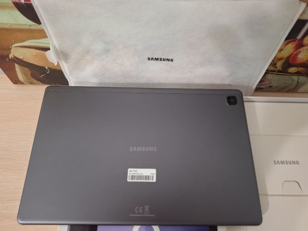 Samsung Galaxy Tab A7 10.4" Wi-Fi (3+4/32 ГБ), Android 12