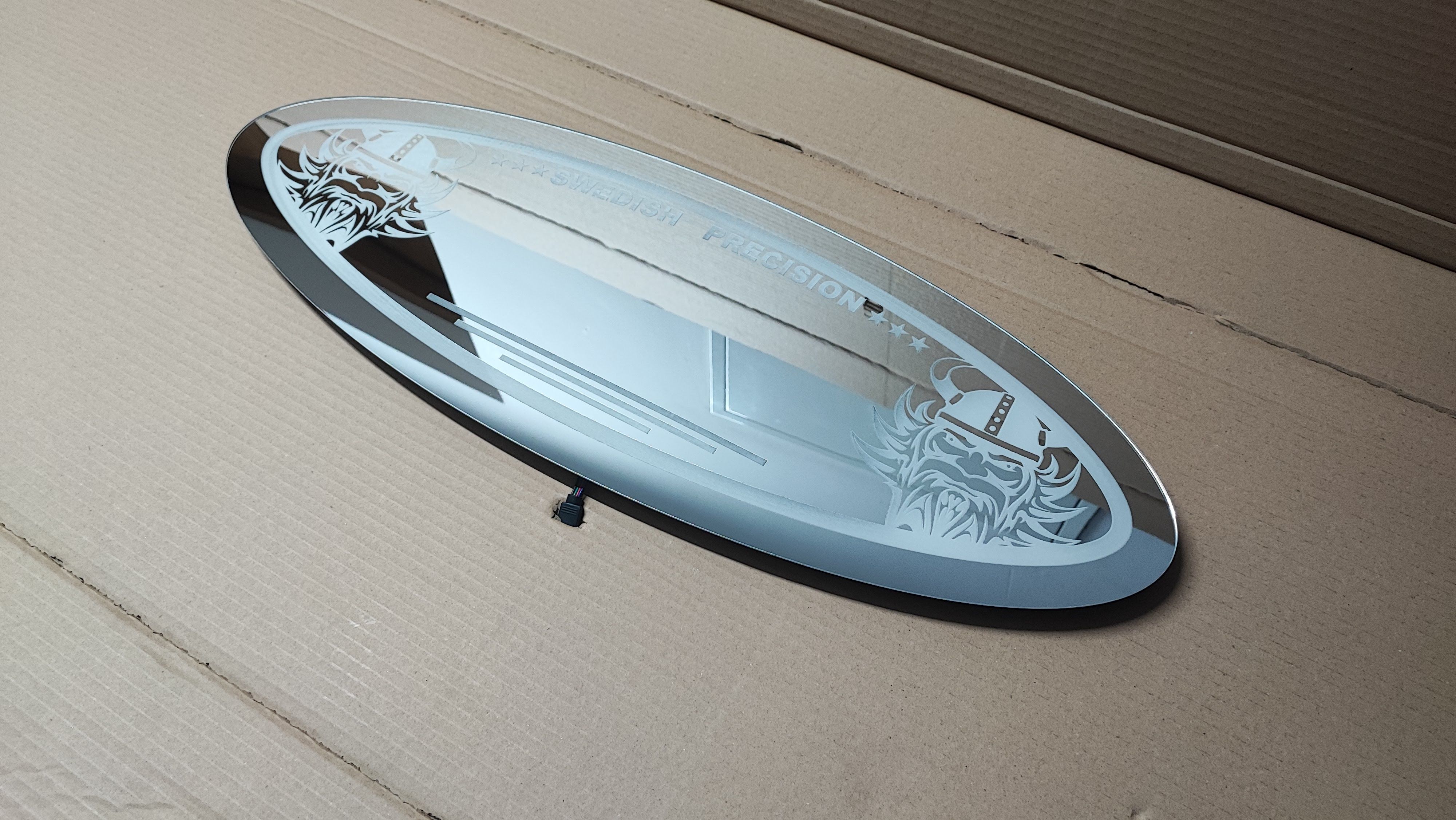 VOLVO WIKING lustro LED , logo na tylną ścianę TIR, nad łóżko V03-RGB