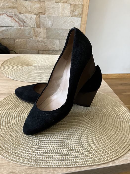 Buty skórzane zamszowe czarne koturnie Ryłko r.39