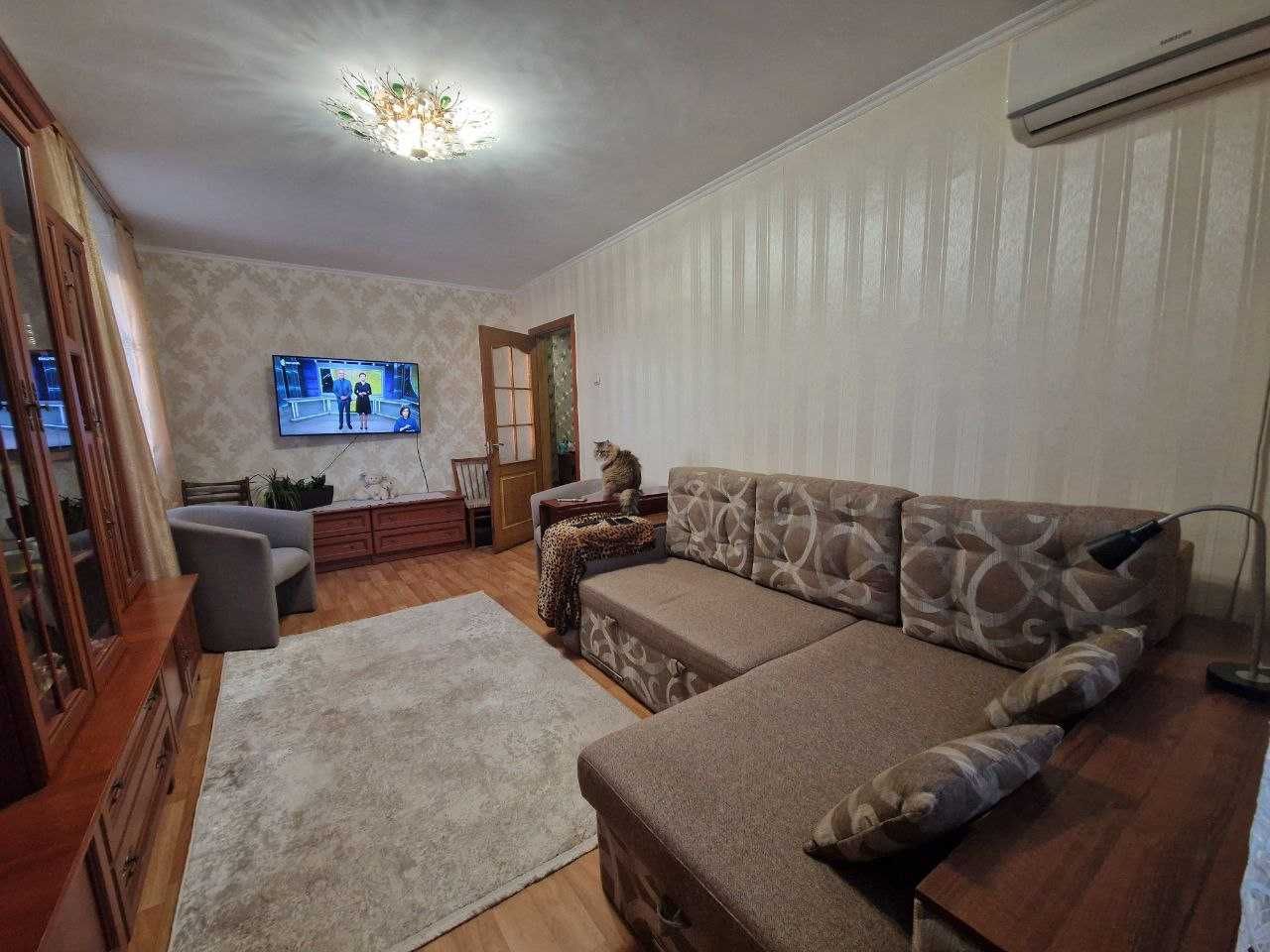 3 кімнатна квартира на Кругу, Є- відновлення