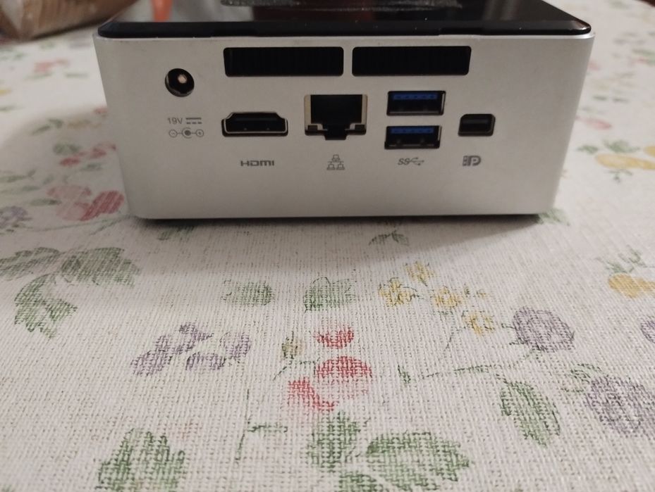 Intel NUC6i5SYH на i5-6260u по адекватной цене