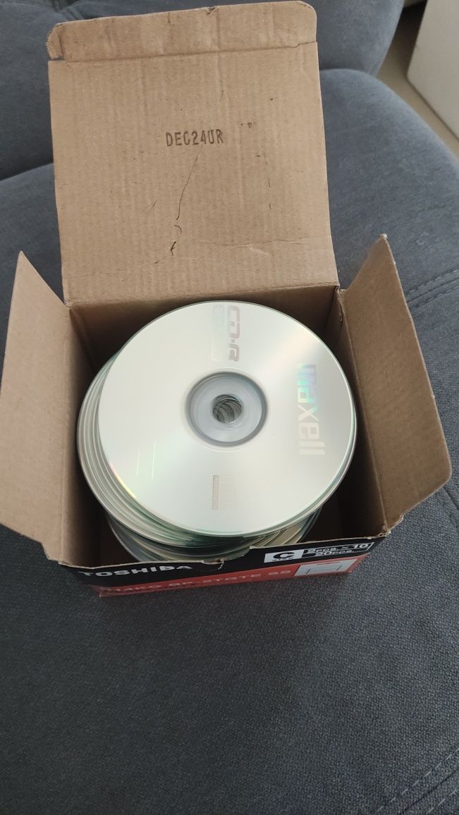 Płyty CD 66 sztuk