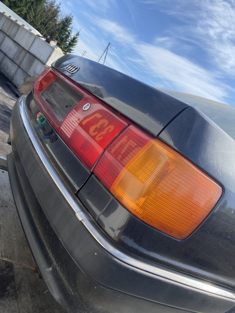 Lampy Błotnik Audi 90