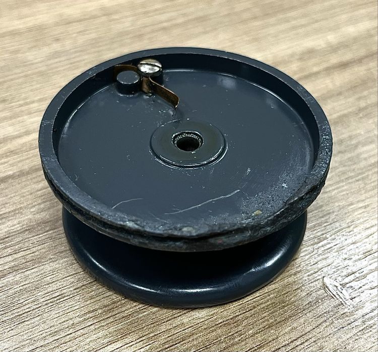 Stary kołowrotek wędkarski NORIS Shakespeare 2010 na ślimaku