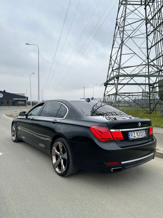 BMW Seria 7 F02 LCI Long • 2011 • 4.4 V8 • 300 kW / 408 KM • FULL OPCJ