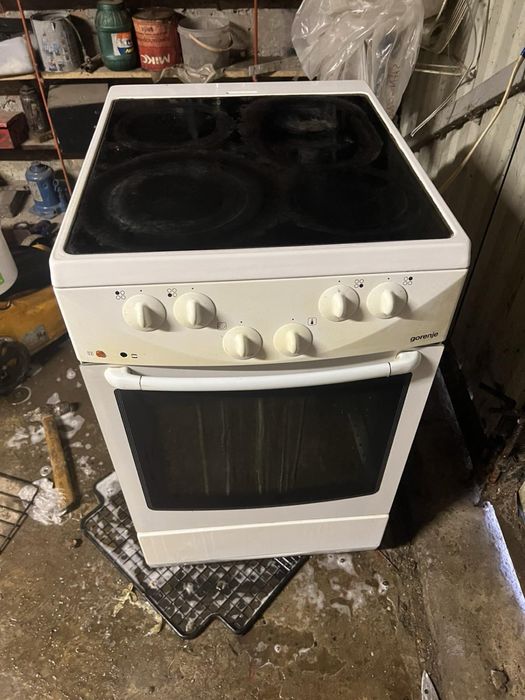 Продам електроплиту