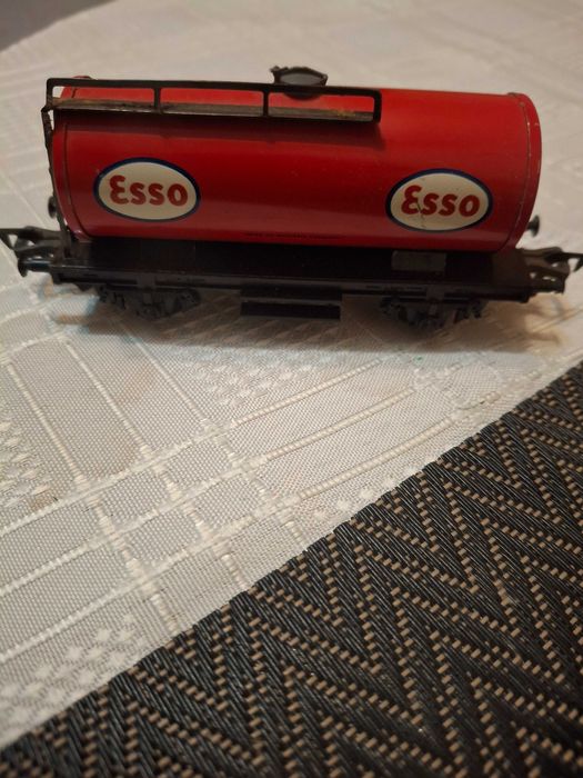 Cysterna "Esso" firmy Fleischmann