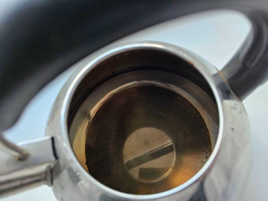 Чайник з нержавіючої сталі