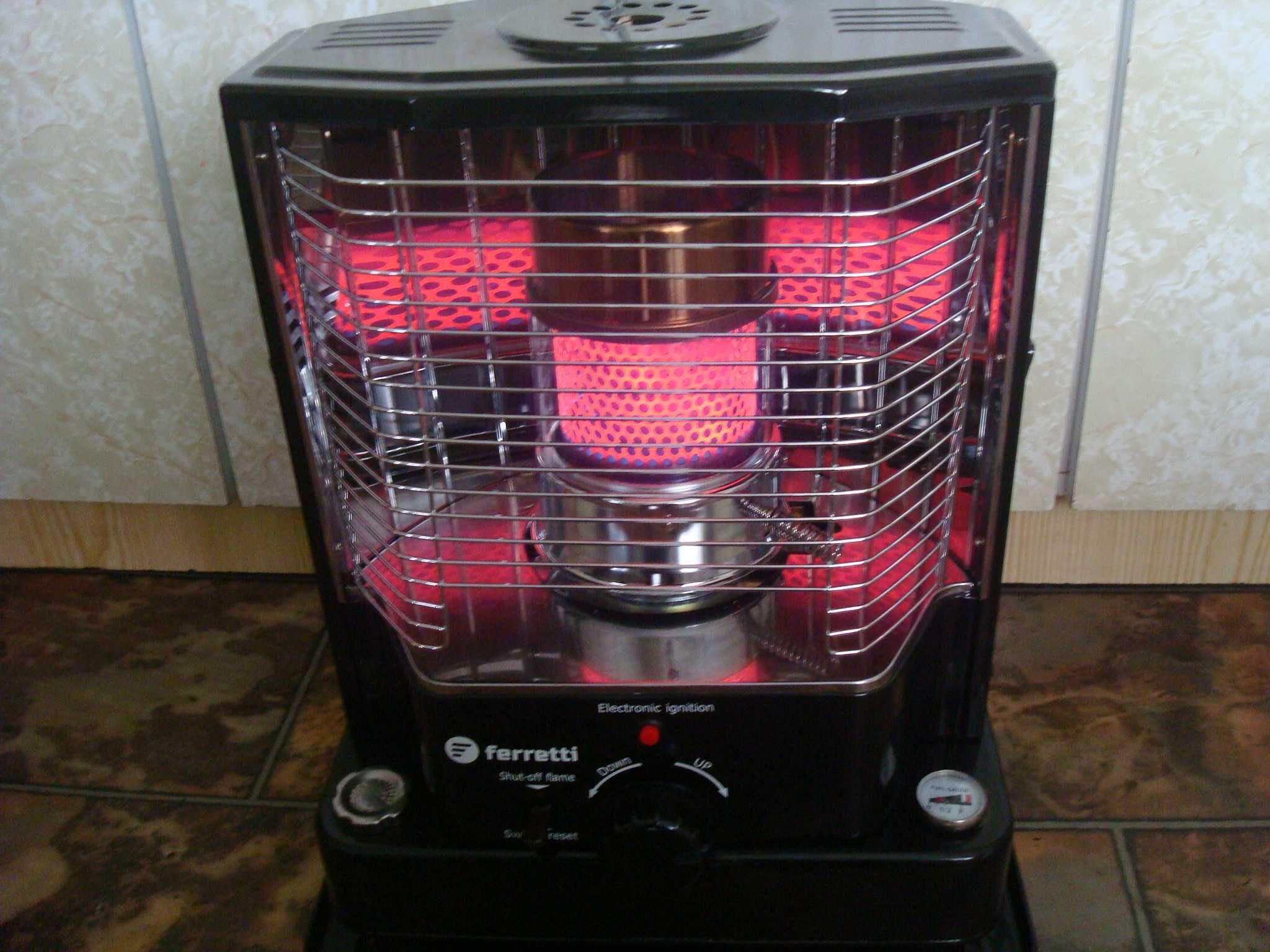 Piecyk naftowy 2400 W FERRETTI FRN-2400