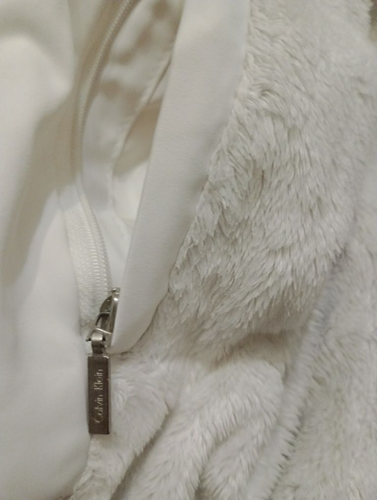 Куртка зимняя пуховик Calvin Klein ,разм.L,б/у в идеальном состоянии.