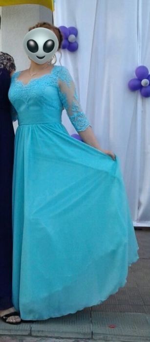 Сукня для випуску або урочистої події