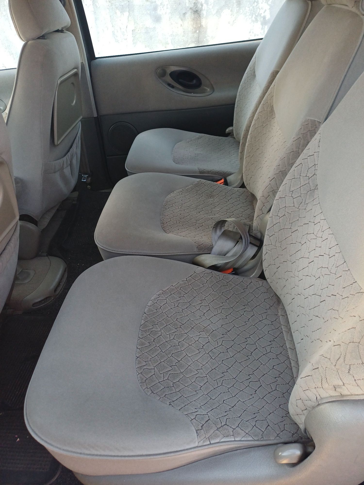 Vendo Ford Galaxy 99