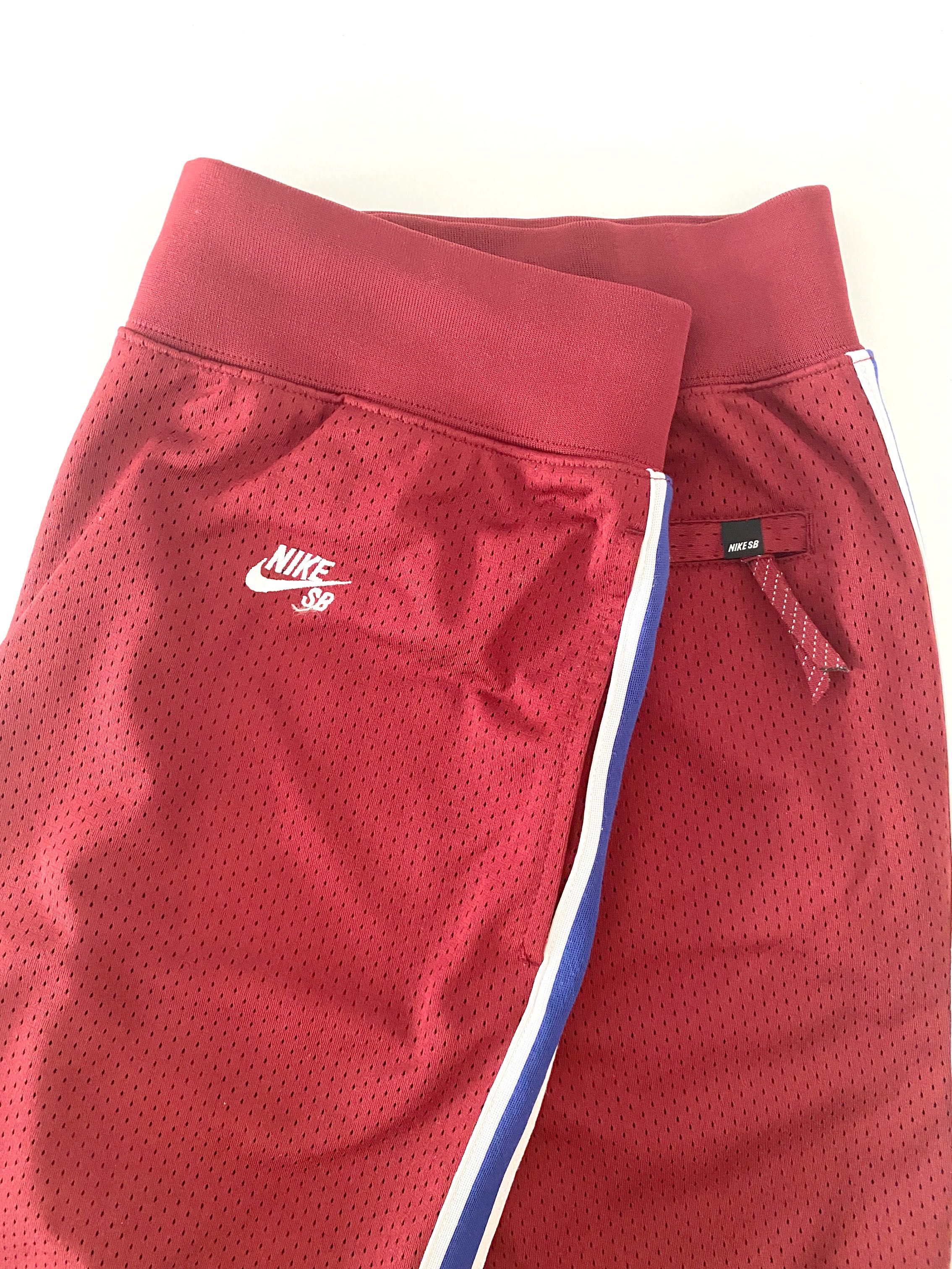 Calções / Shorts Nike SB