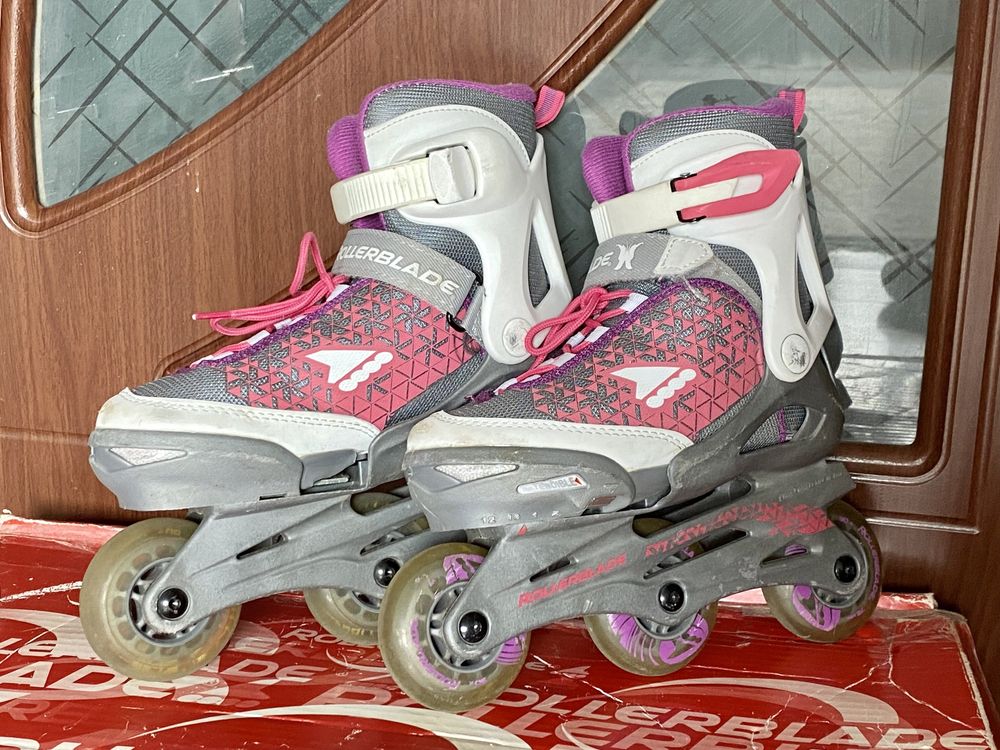 Ролики Rollerblade дитячі 29-34 та дорослі 43. Ціна дитячих