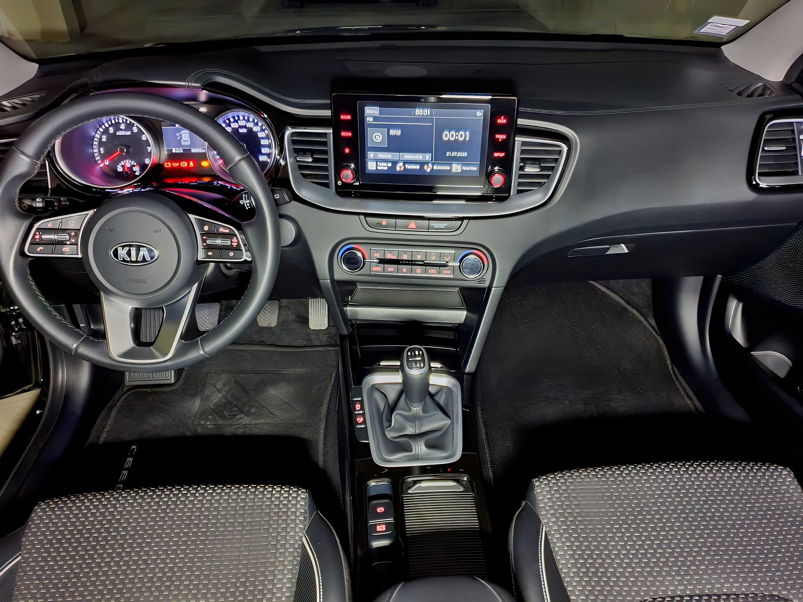 Kia CEED 1.0 TGDI 120cv Como Novo!
