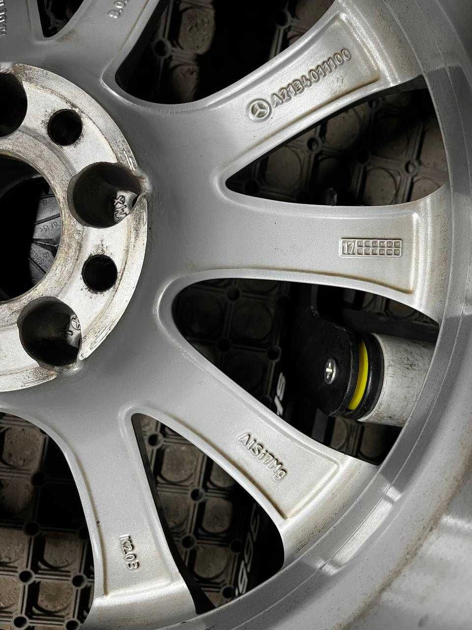 ДИСКИ оригінальні БУ MERCEDES R18 8J PCD 5X112 ET43 Мерседес
