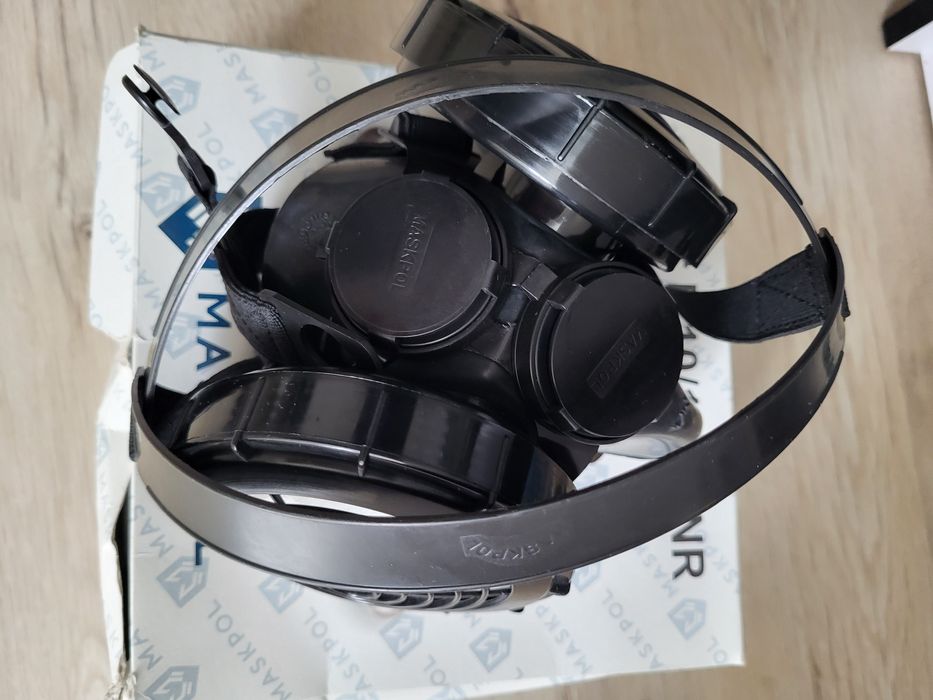 Maska przeciwpyłowa z filtrami