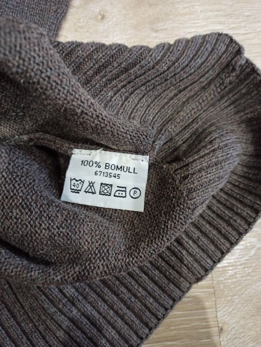 Sweter damski. .