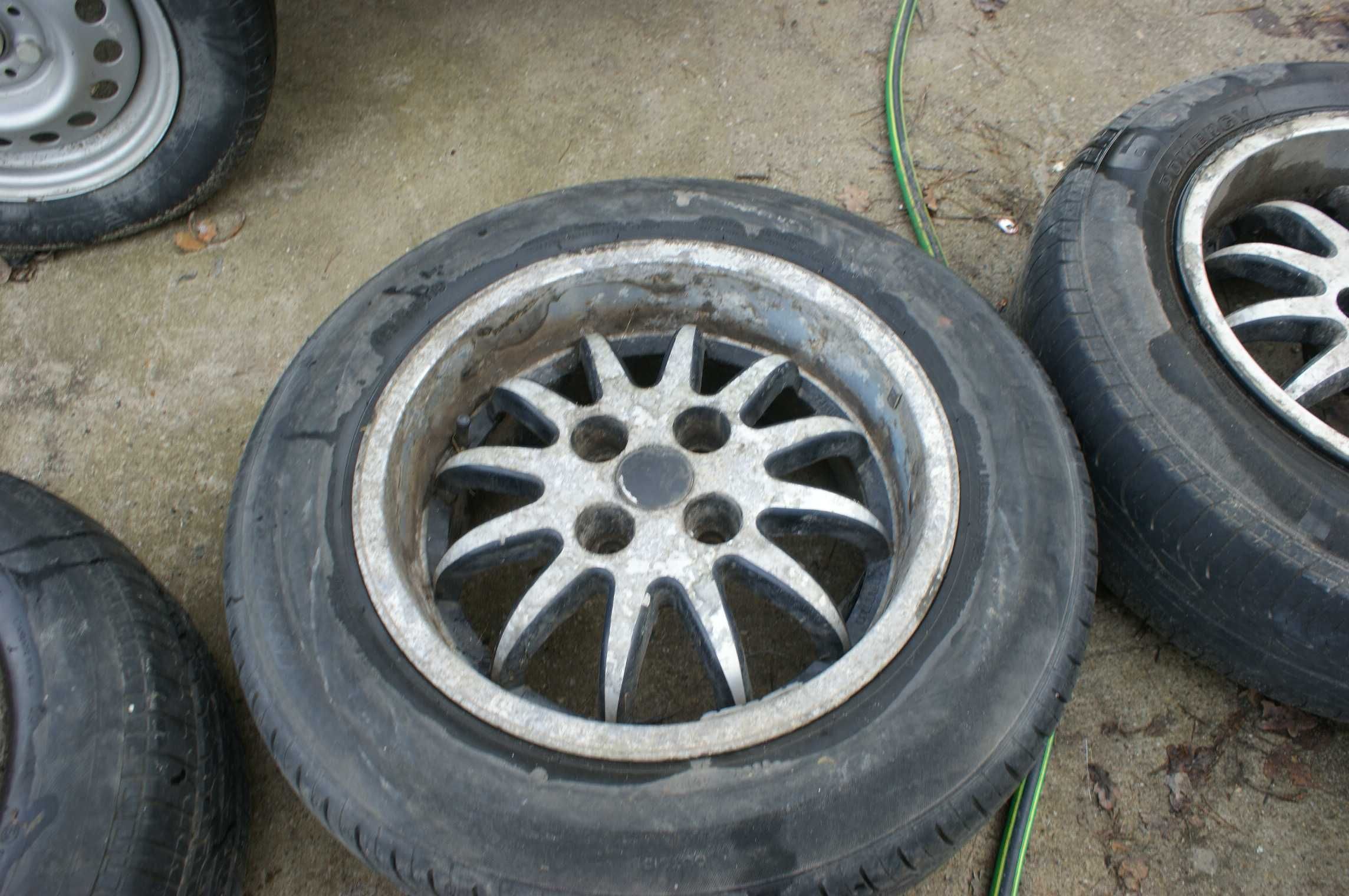 felgi 15 intra 7jx15  et25 Bmw e30 4x100 do renowacji