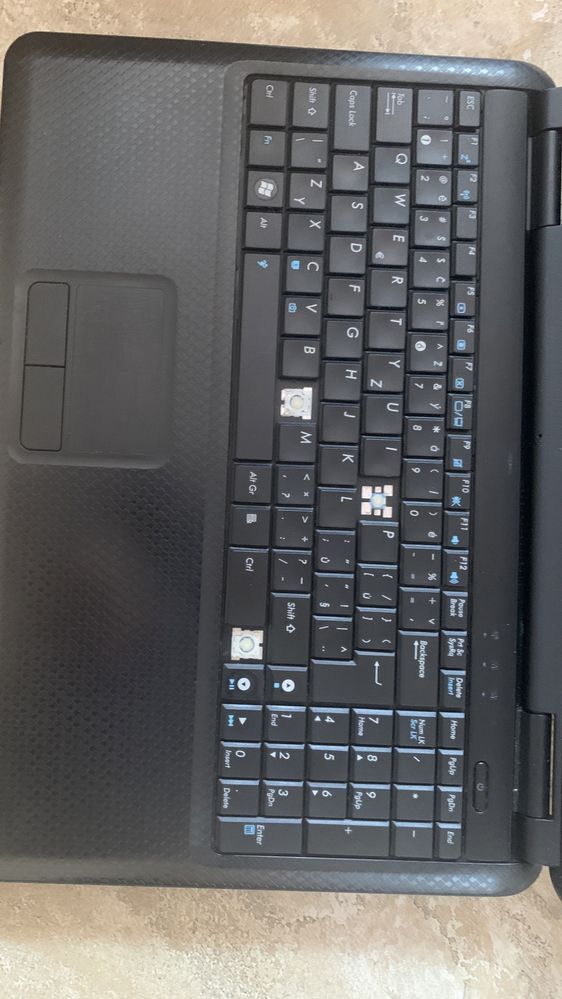 Ноутбук asus на запчастини.
