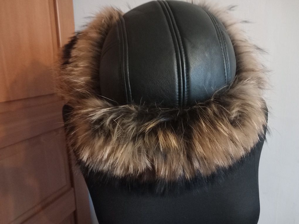 Czapka uszatka , jenot