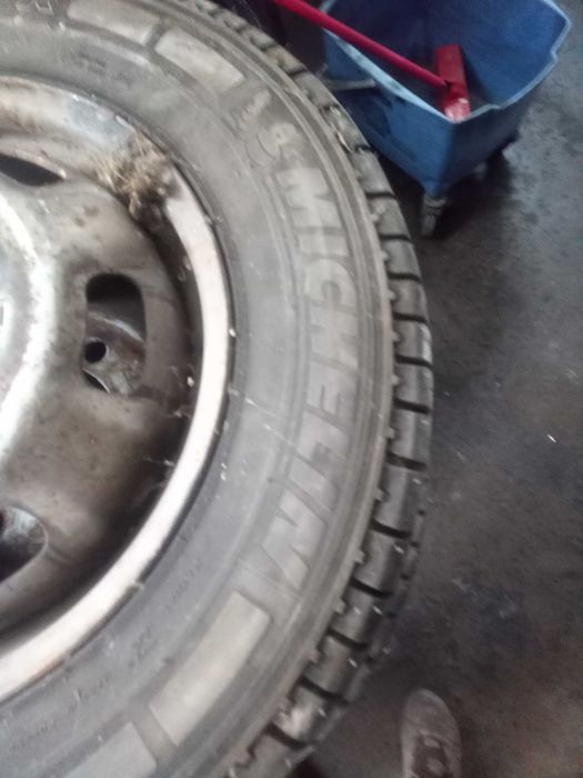 Pneus Michelin 195751