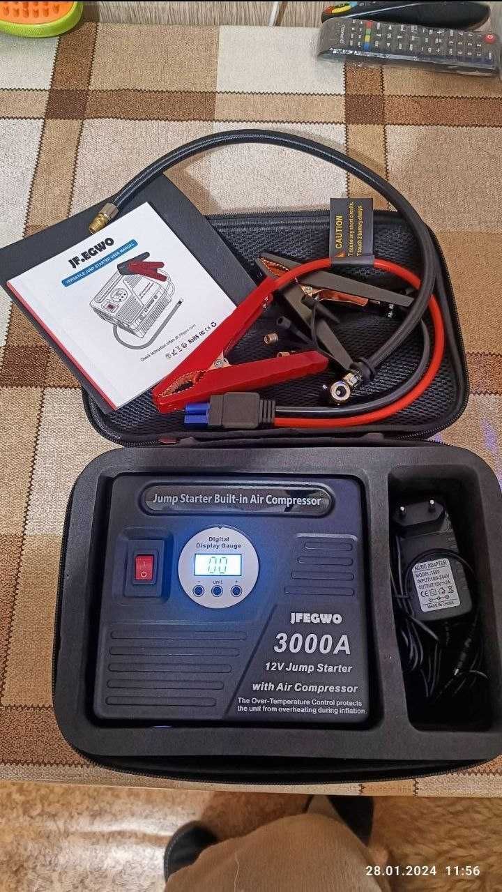 Пусковий пристрій Jump Starter для авто 3000A