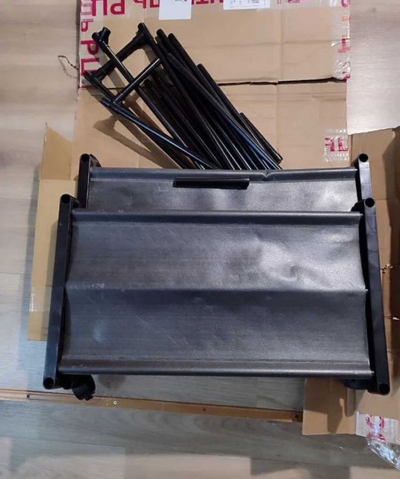 Вішалка стійка на колесах розбірна стійка для одягу в кімнату