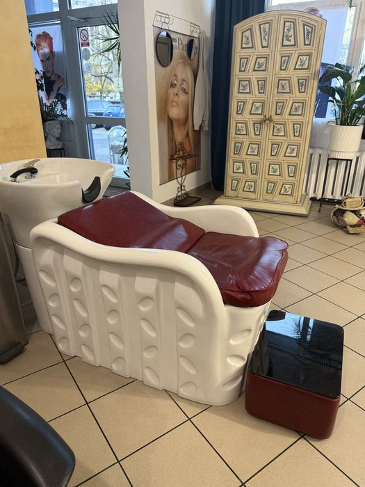 Sprzedam myjkę fryzjerską leżącą