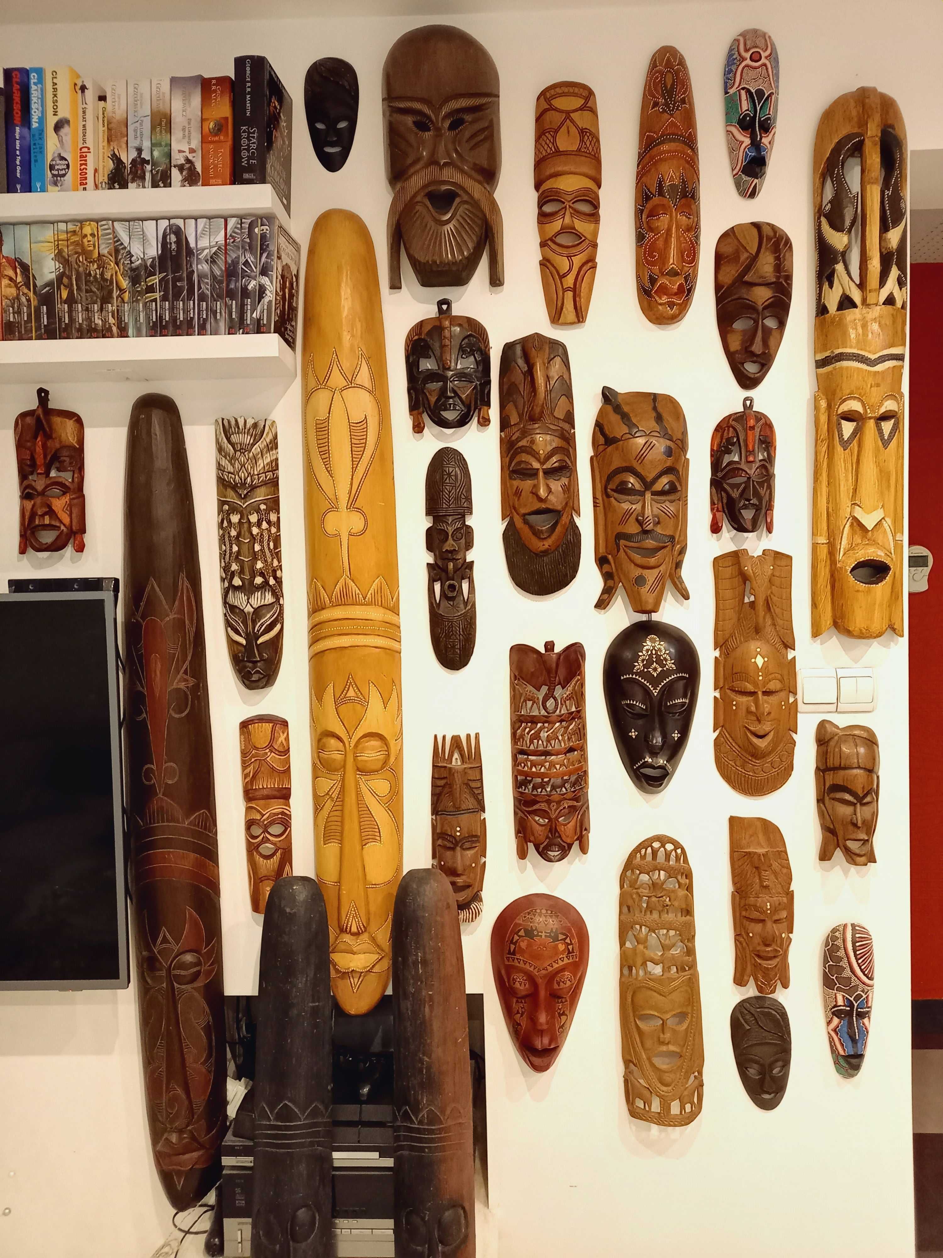 Duży zestaw 29szt Maski Afrykańskie heban drewno