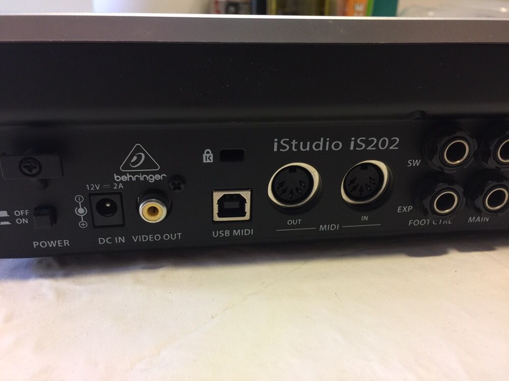 Interface Audio Behringer iStudio IS202