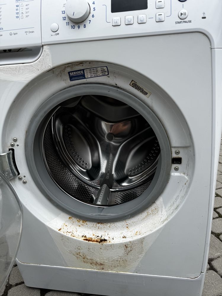 Пральна машина Indesit