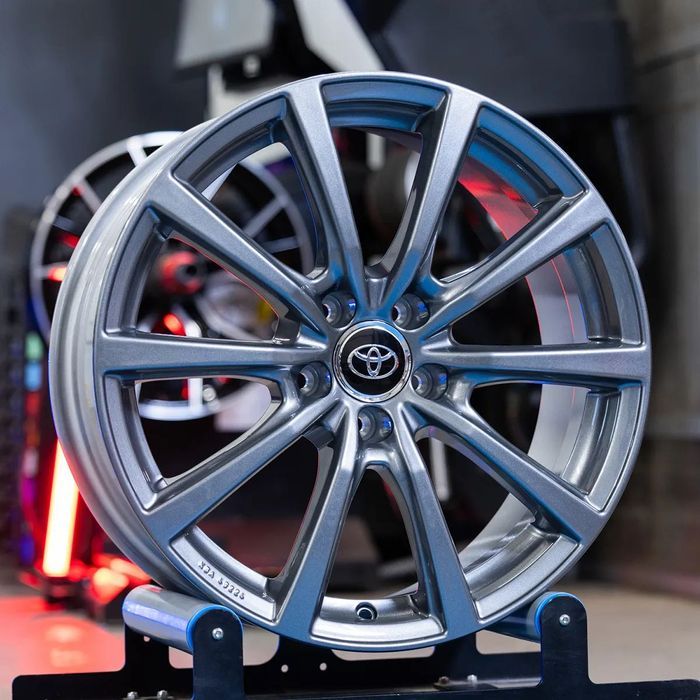 NOWE ORYGINALNE Felgi aluminiowe Brock B32 19" Toyota Camry RAV4