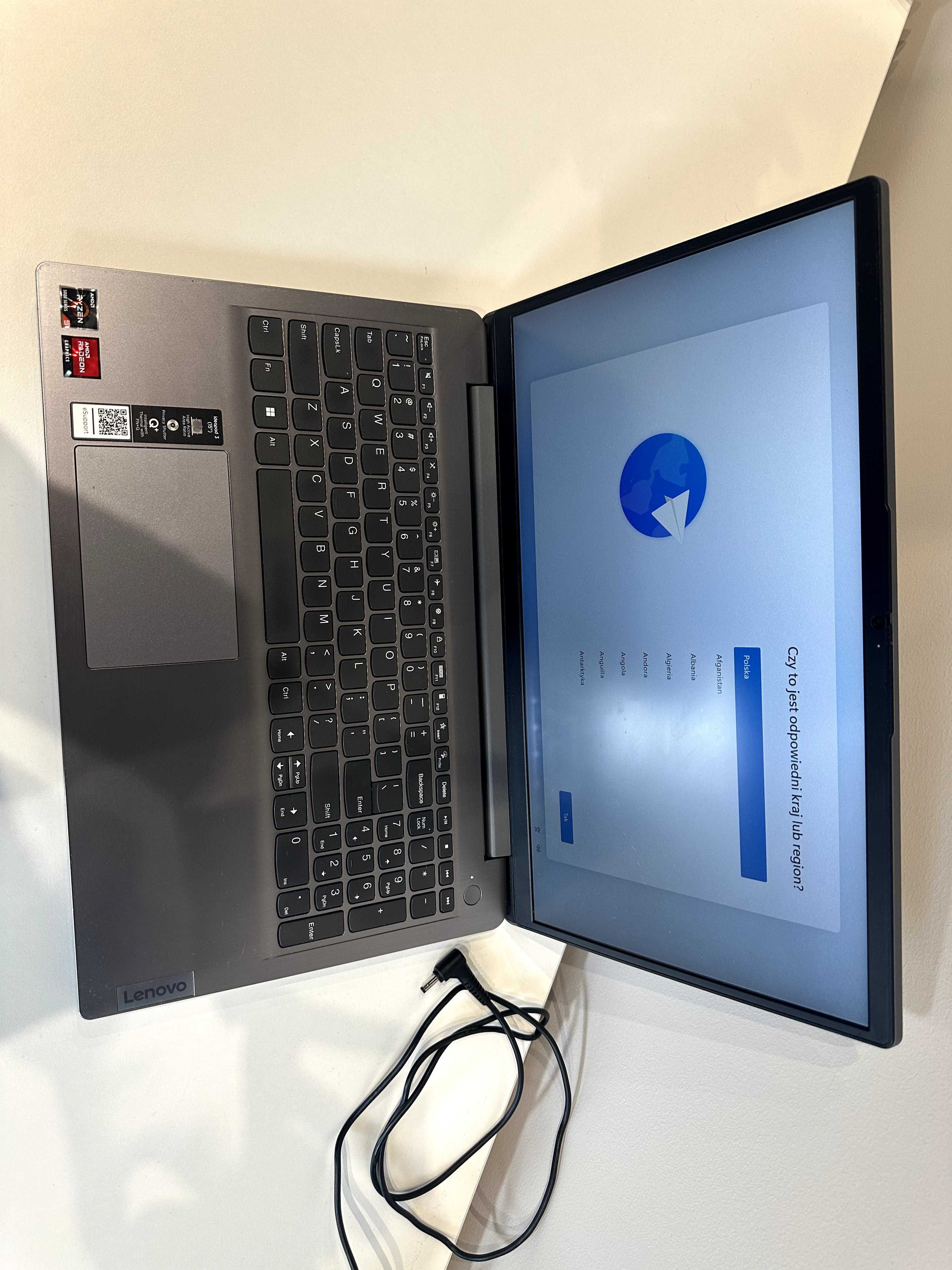 Laptop LENOVO Ideapad 3 15 calowy