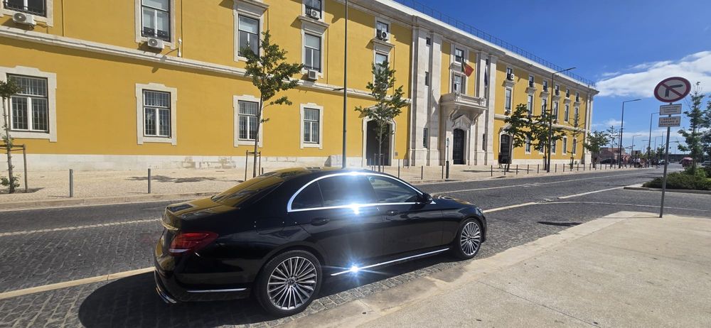 Vende-se empresa de turismo