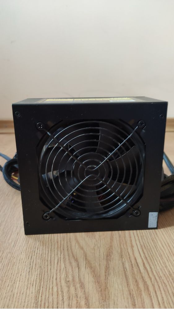 Блок живлення 700B Vinga VPS-700B (80Plus Bronze)