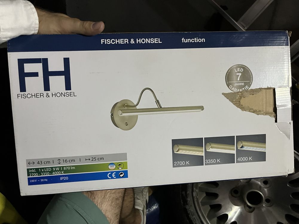 Dwie sztuki lamp ściennych. Fajne.