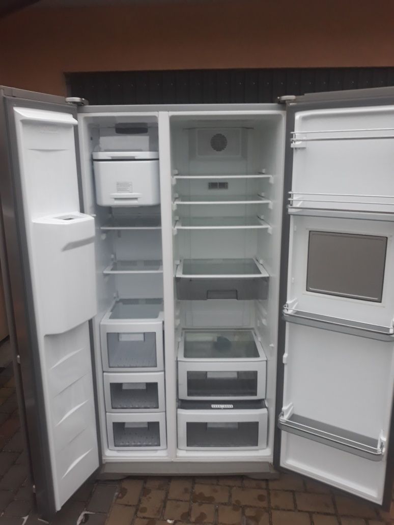 Продам холодильник Грюндік